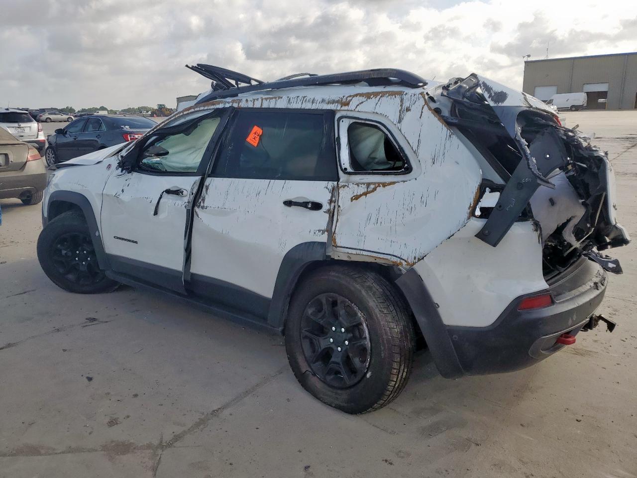 2019 Jeep Cherokee Trailhawk - Фото 2