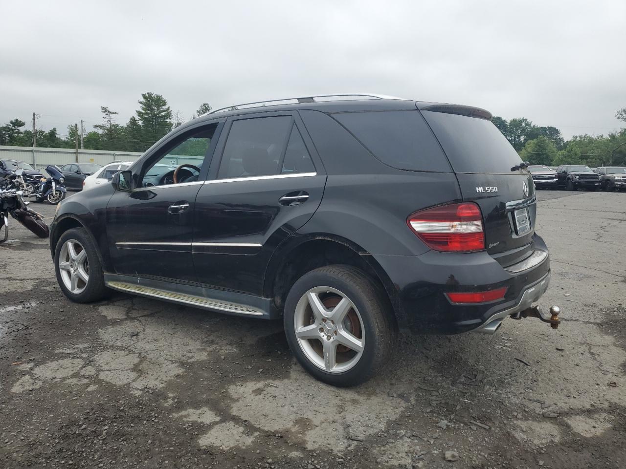2009 Mercedes-Benz Ml 550 - Image 2