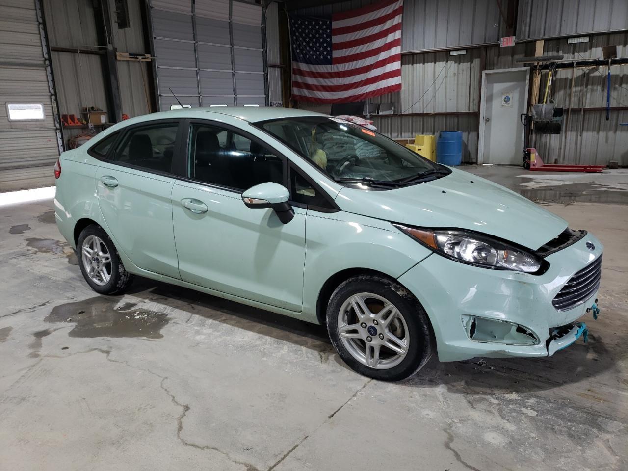 2018 Ford Fiesta Se - Image 4