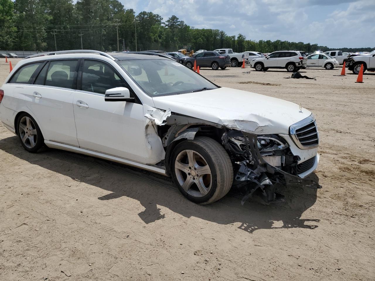 2014 Mercedes-Benz E 350 4Matic Wagon - Фото 4