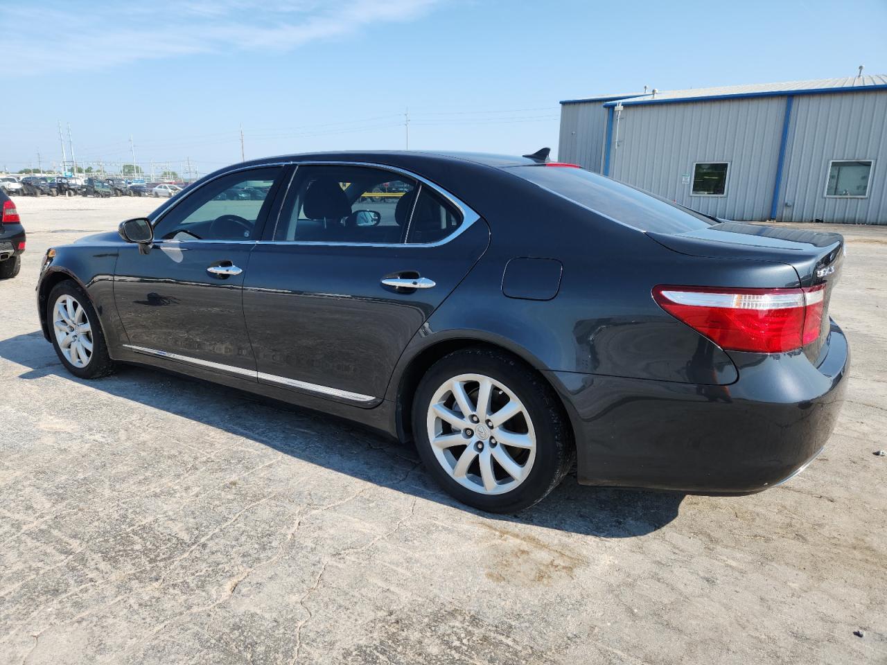 2007 Lexus Ls 460L - Image 2