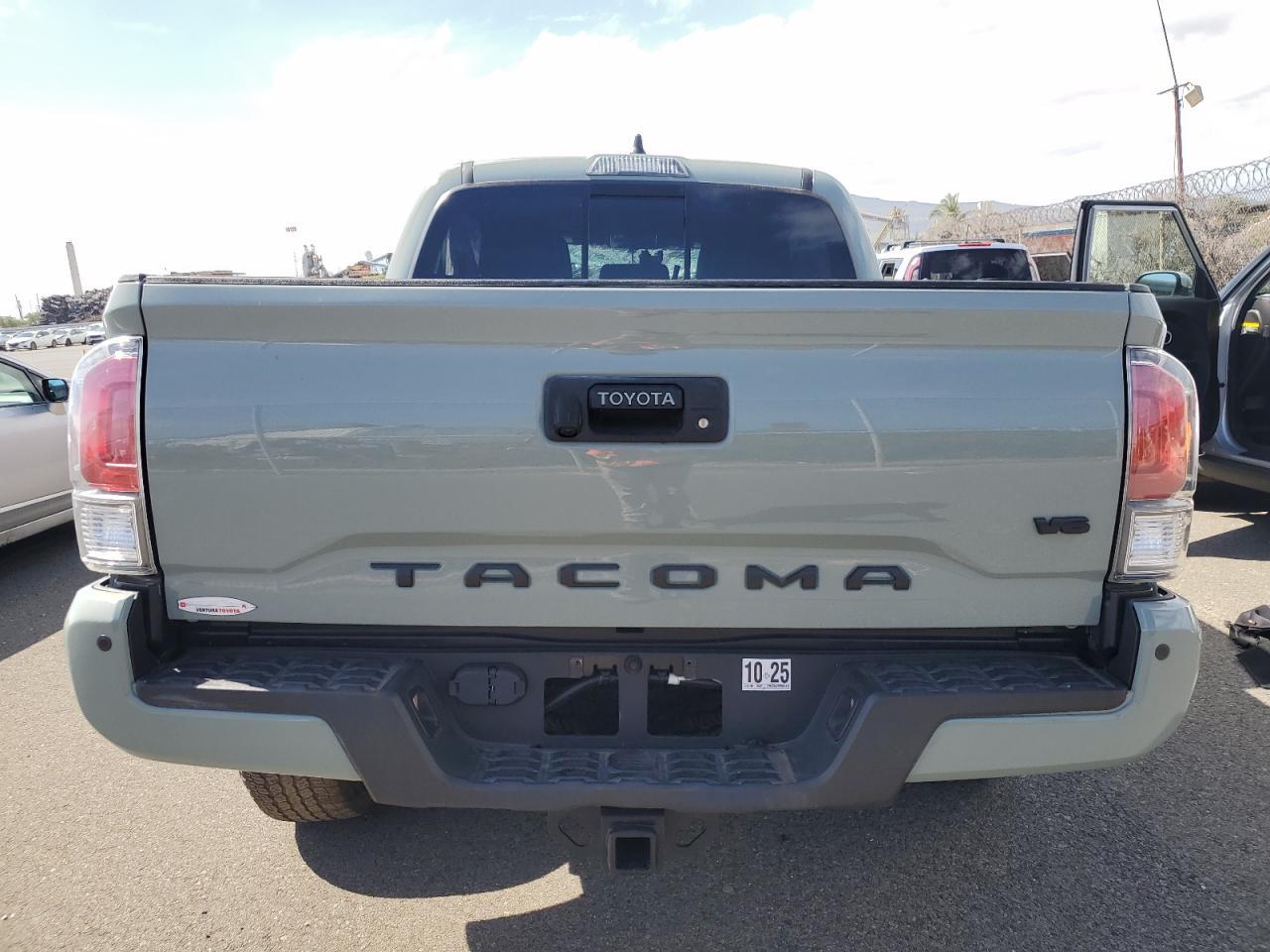 2023 Toyota Tacoma Double Cab - Image 6
