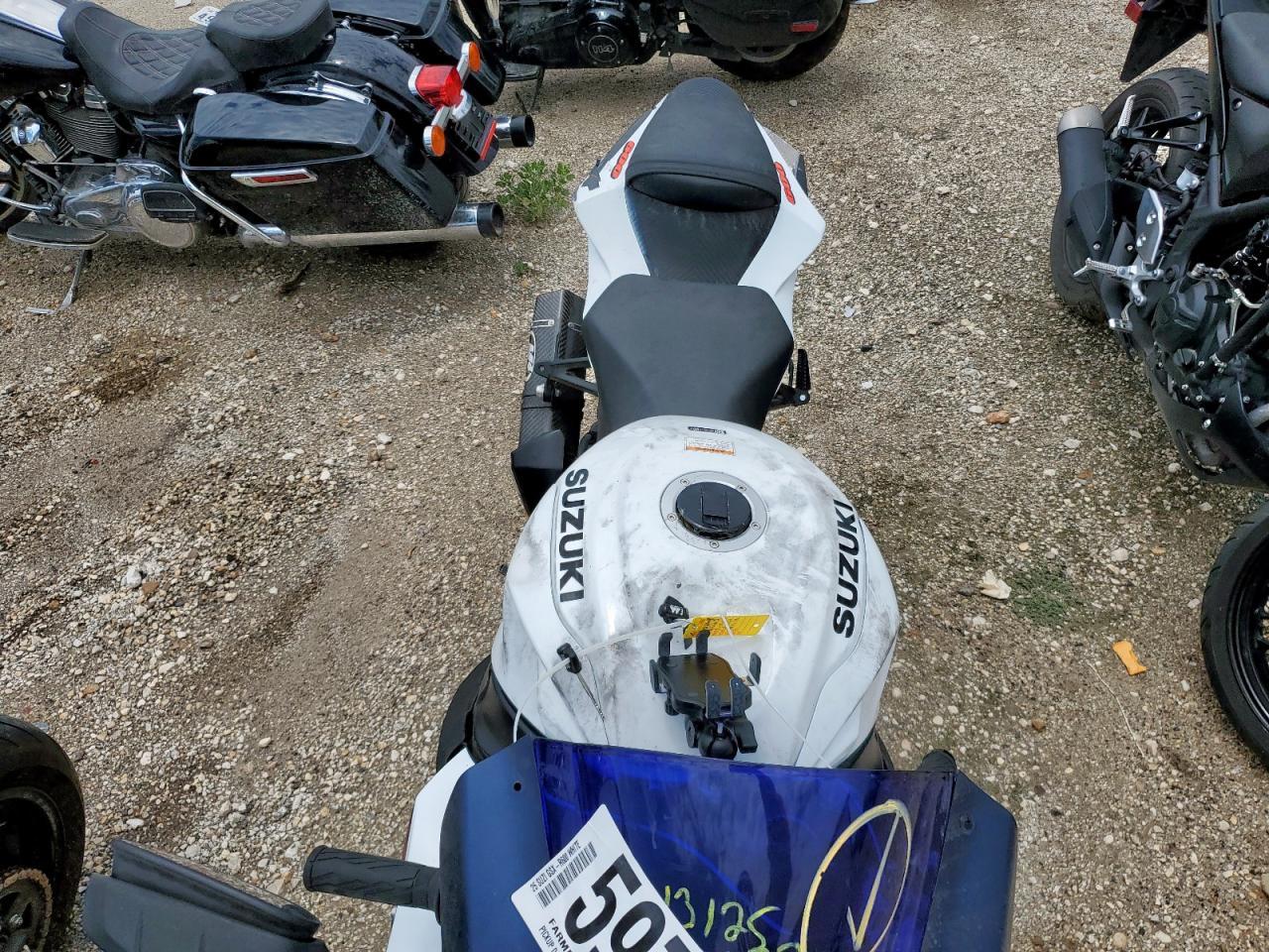 2025 Suzuki Gsx-R600 - Фото 5
