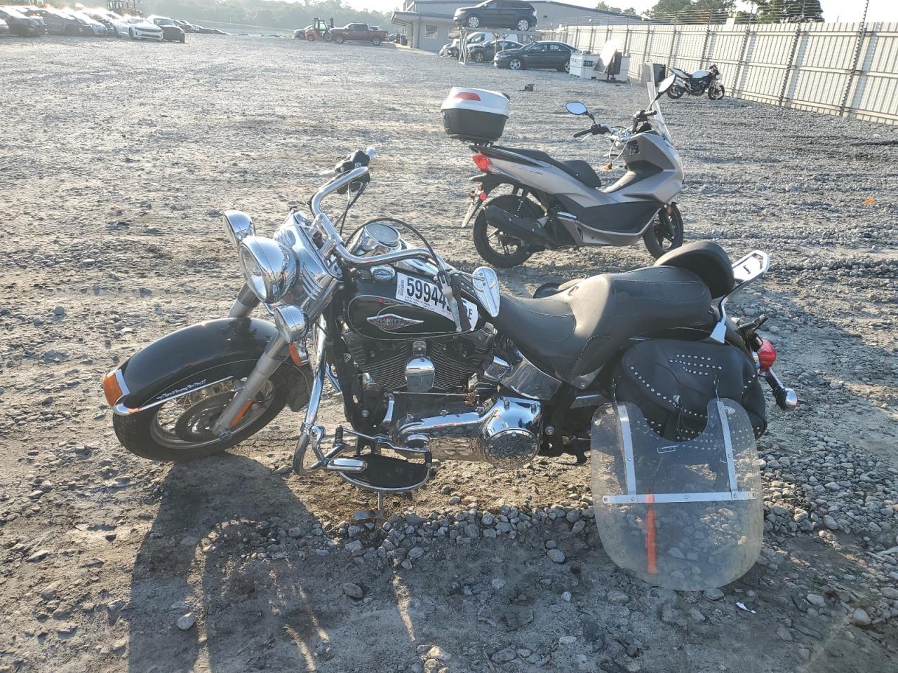 2011 Harley-Davidson Flstc - Image 3