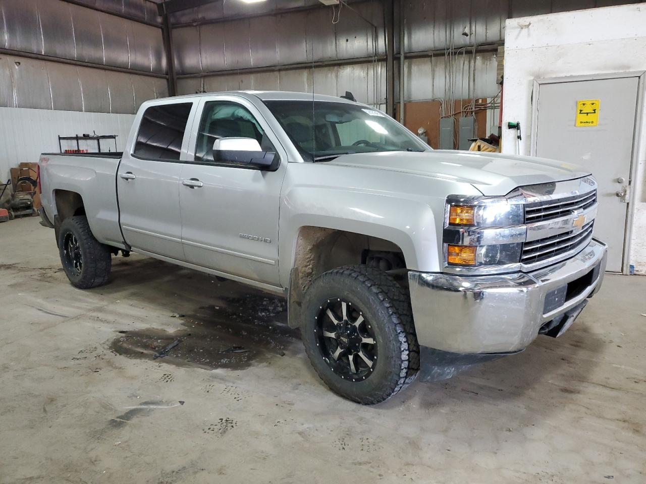 2017 Chevrolet Silverado K2500 Heavy Duty Lt - Image 4