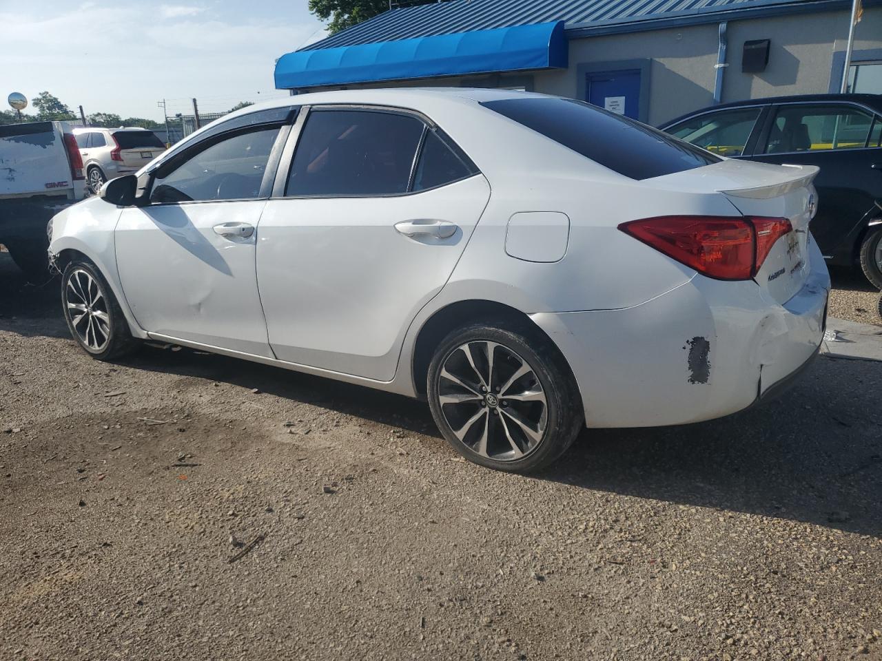 2019 Toyota Corolla L - Фото 2