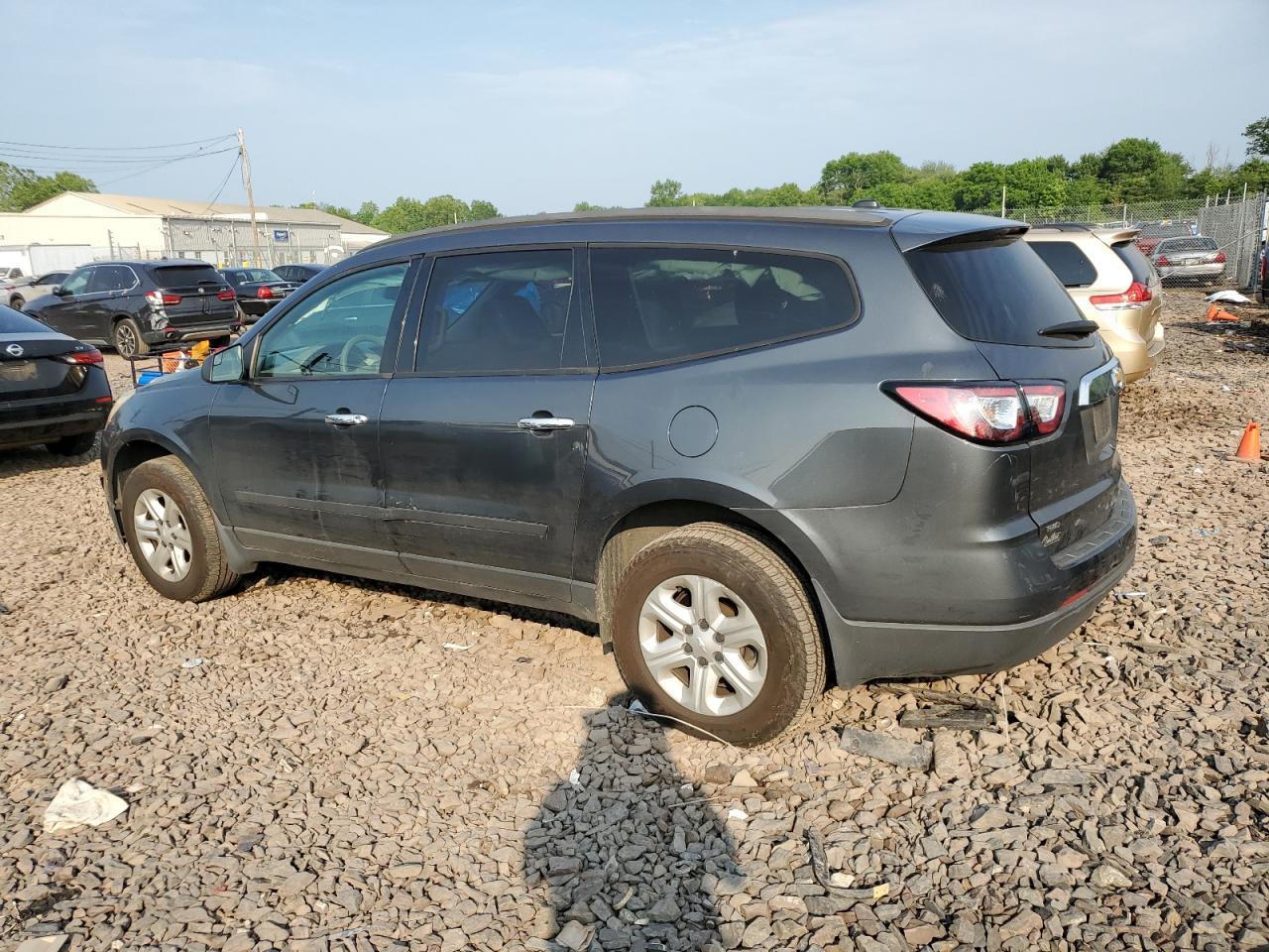 2013 Chevrolet Traverse Ls - Фото 2