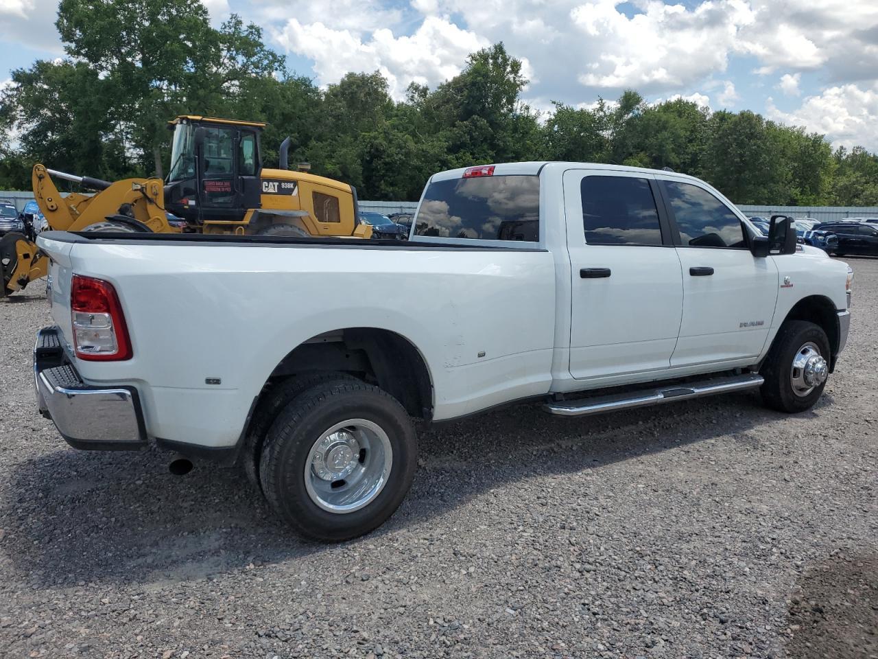 2024 Ram 3500 Big Horn - Фото 3