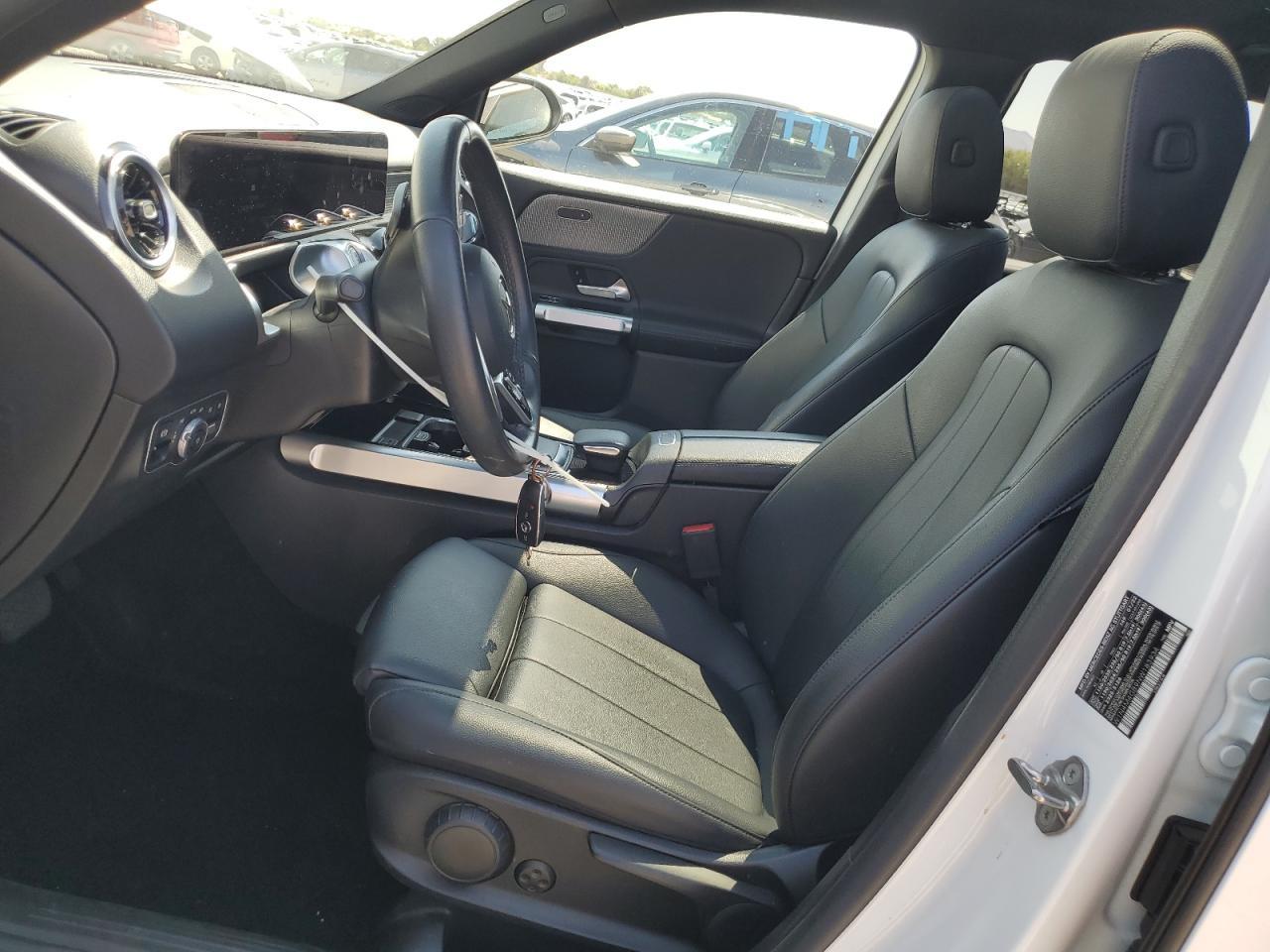 2022 Mercedes-Benz Glb 250 - Фото 7