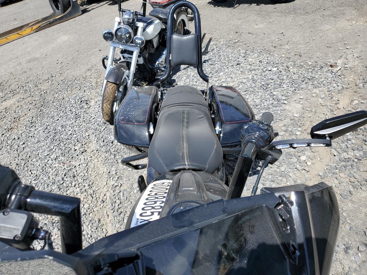 2024 Harley-Davidson Flhx - Фото 5