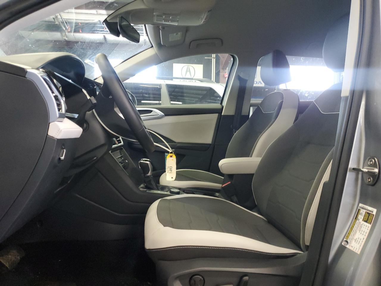 2025 Volkswagen Taos Se - Фото 7