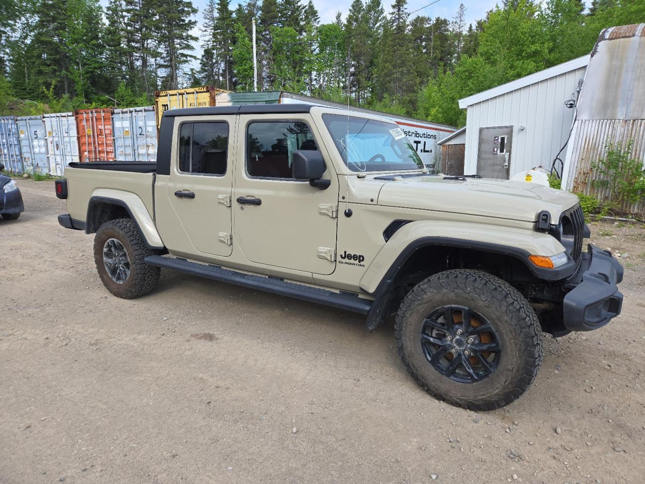 2022 Jeep Gladiator Sport - Image 4