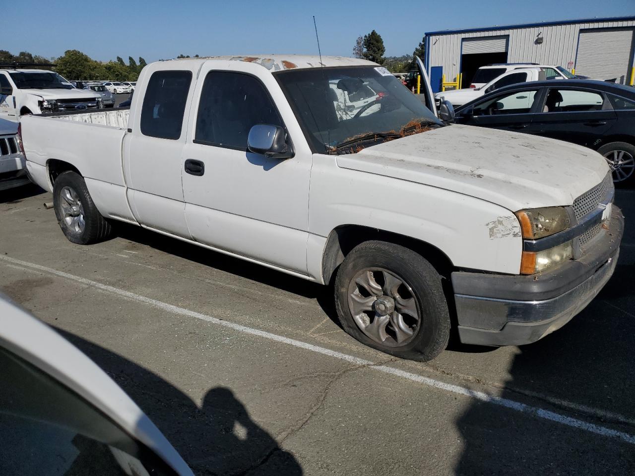 2005 Chevrolet Silverado C1500 - Image 4