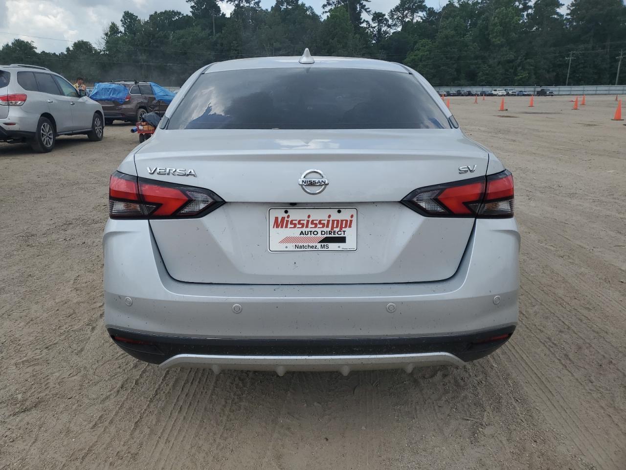 2021 Nissan Versa Sv - Image 6