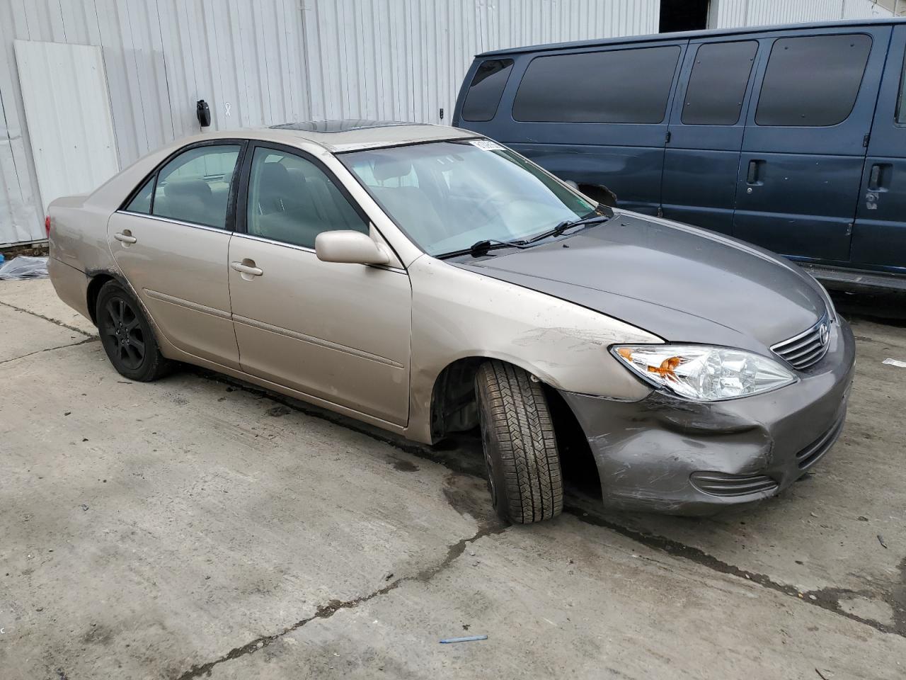 2005 Toyota Camry Le - Image 4