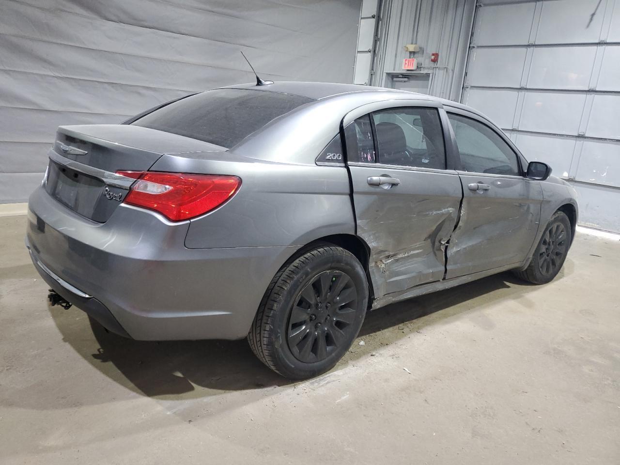 2012 Chrysler 200 Lx - Фото 3