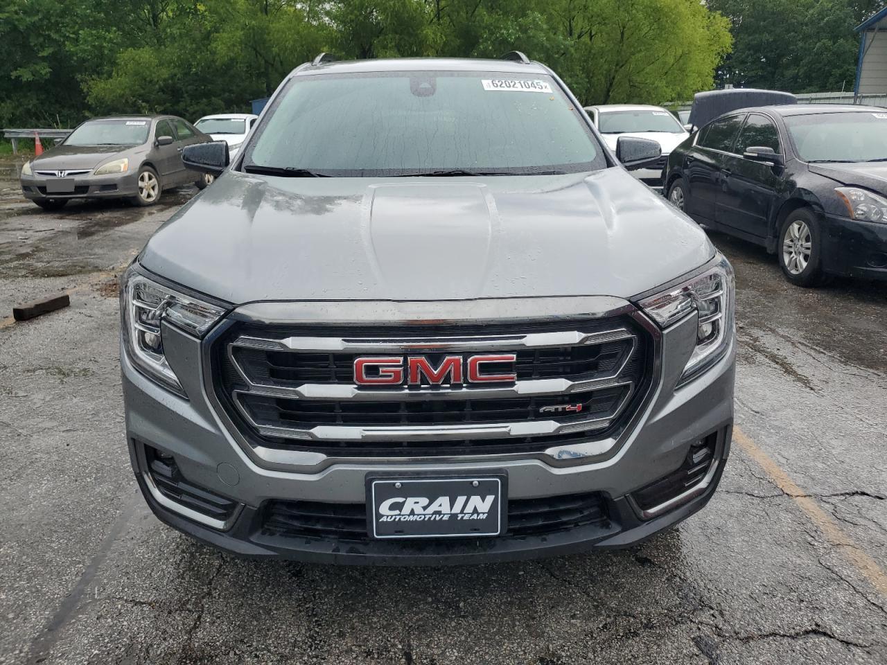 2024 GMC Terrain At4 - Фото 5