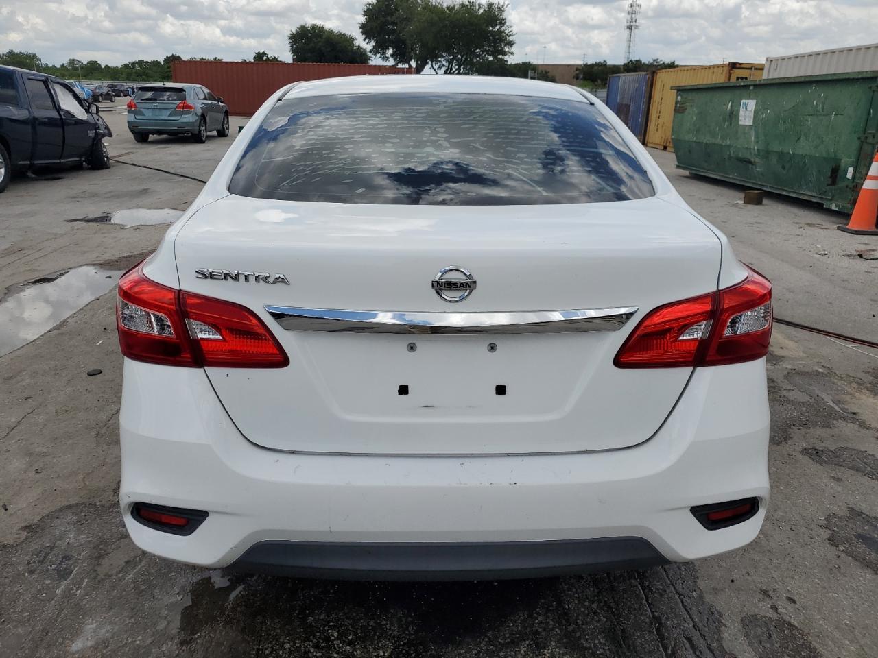 2017 Nissan Sentra S - Фото 6