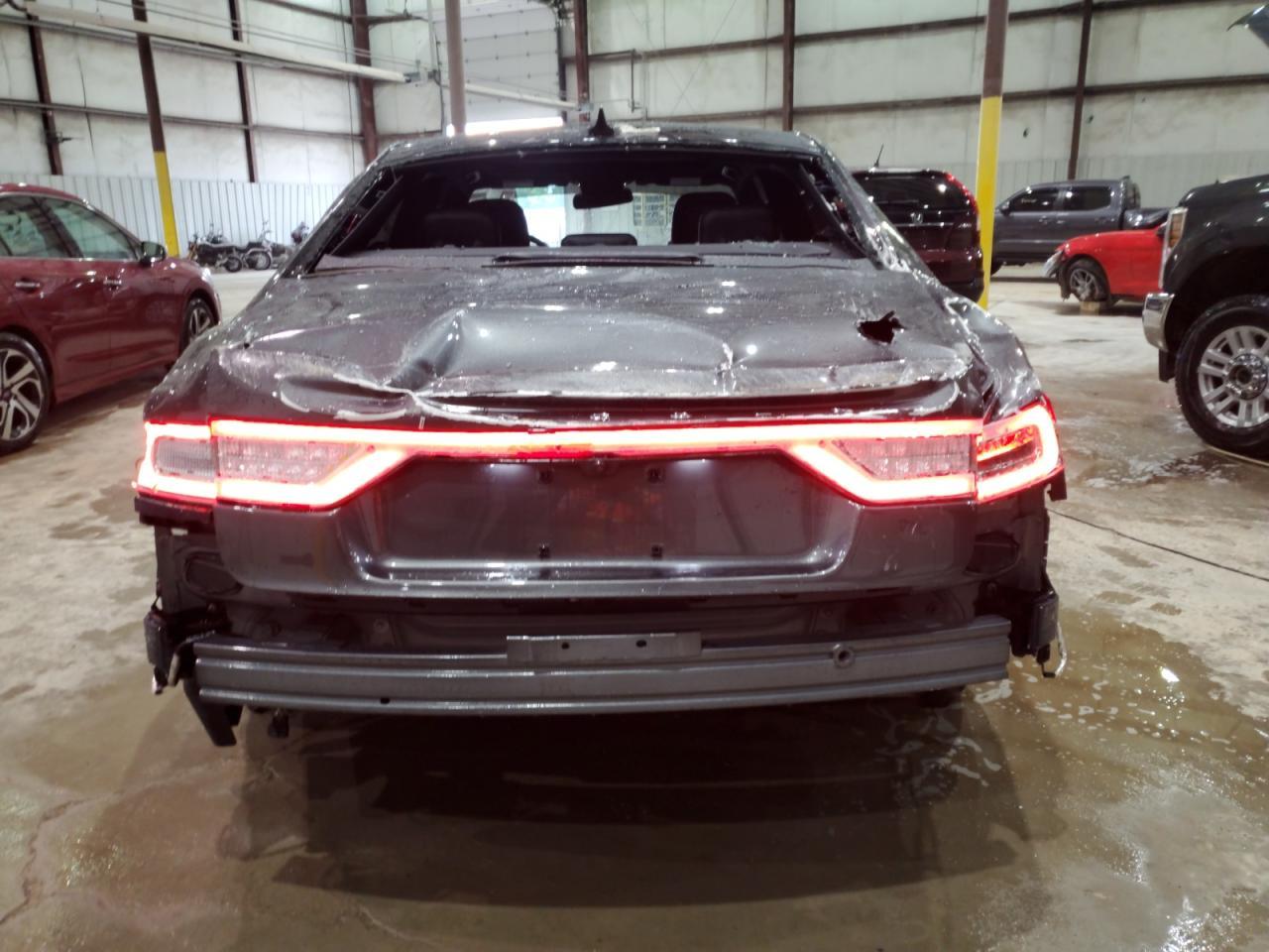 2019 Lincoln Continental Select - Фото 6
