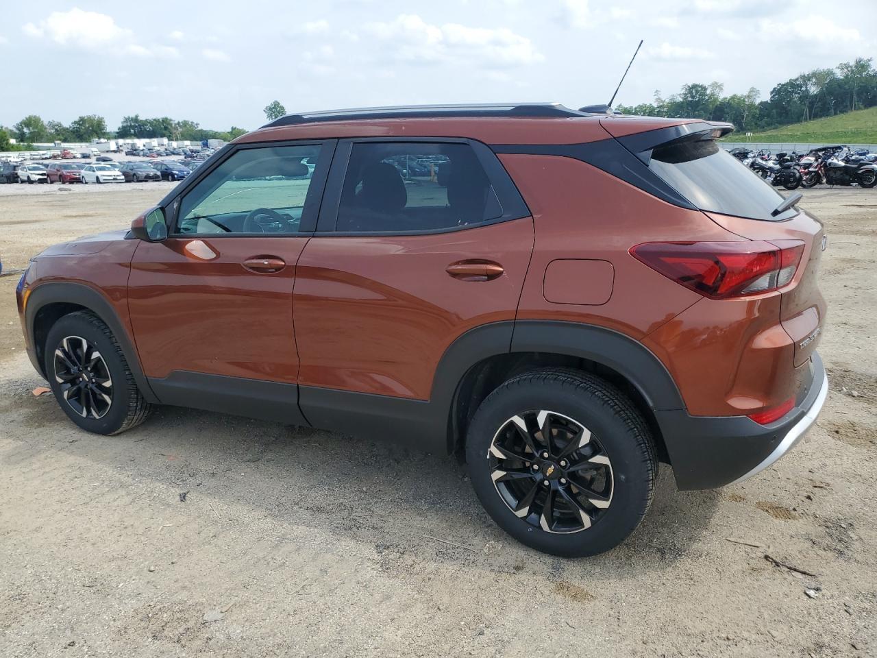 2021 Chevrolet Trailblazer Lt - Фото 2