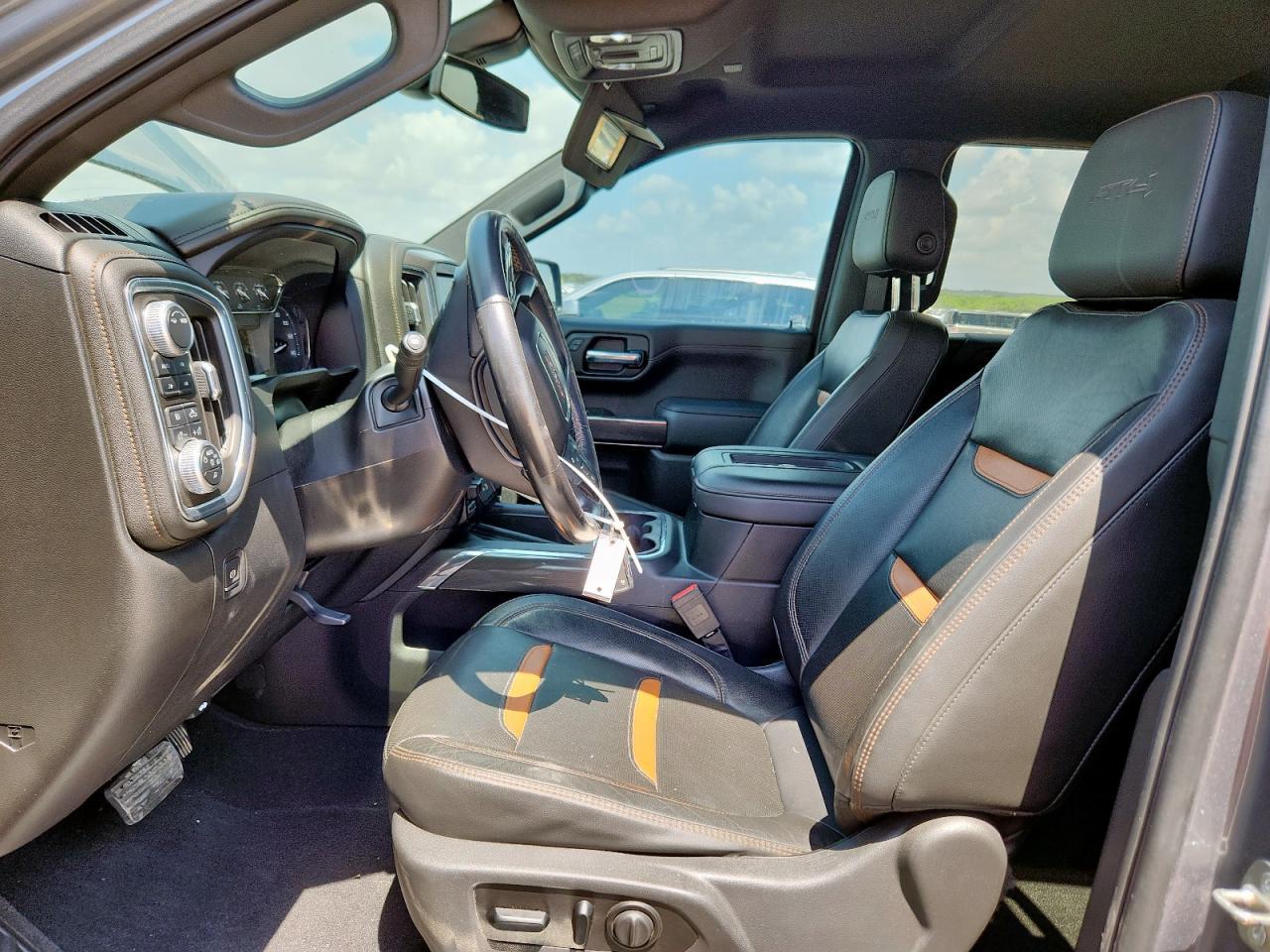 2020 GMC Sierra K1500 At4 - Фото 7