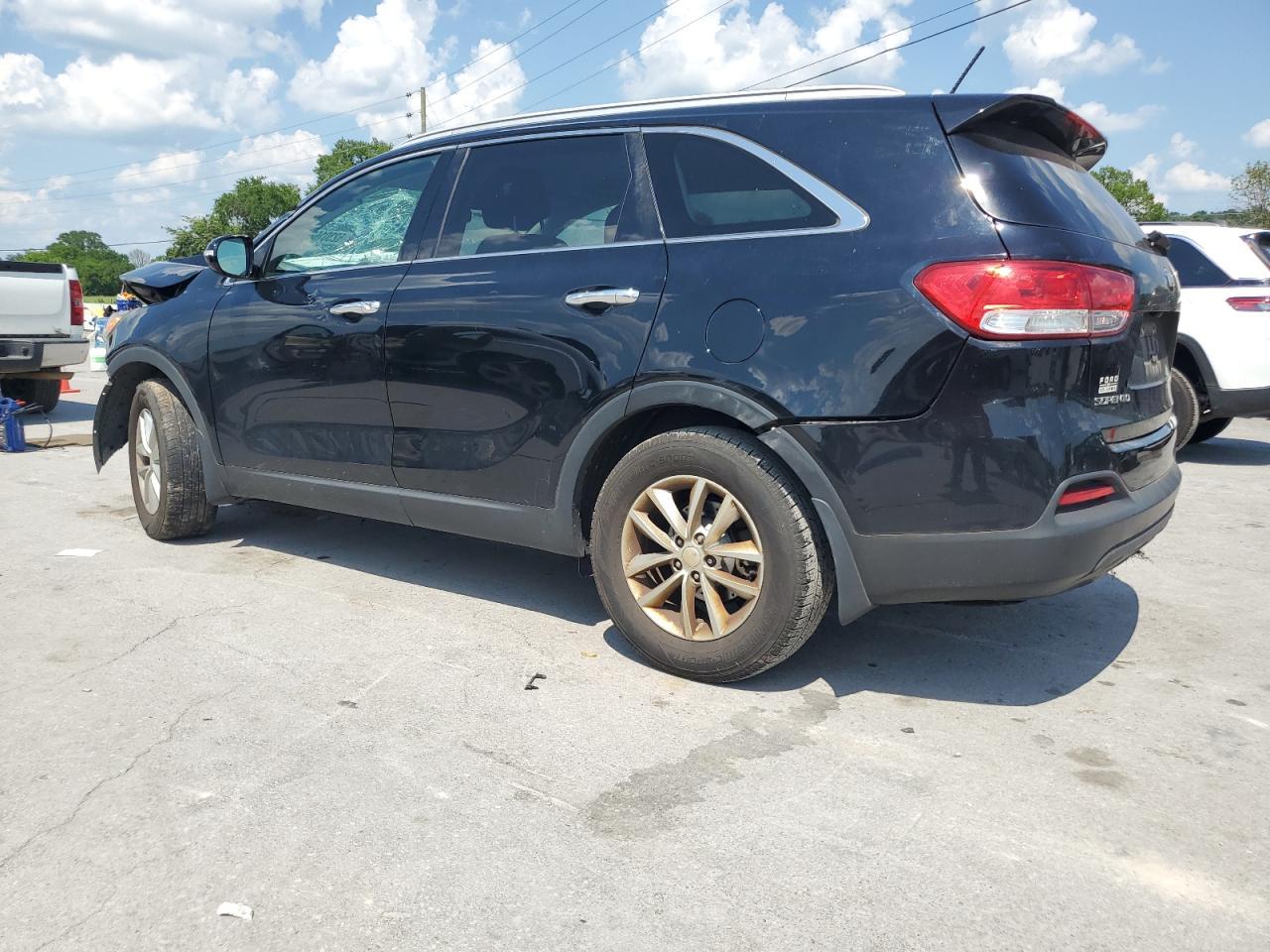 2017 Kia Sorento Lx - Image 2