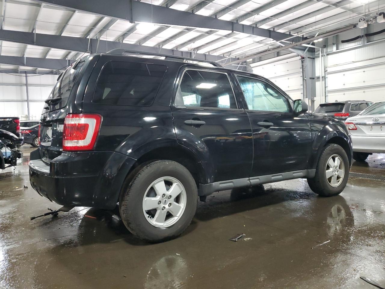 2012 Ford Escape Xlt - Image 3