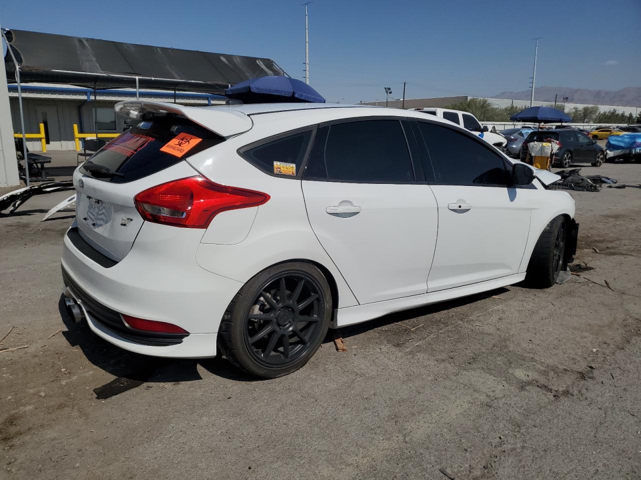 2017 Ford Focus St - Image 3