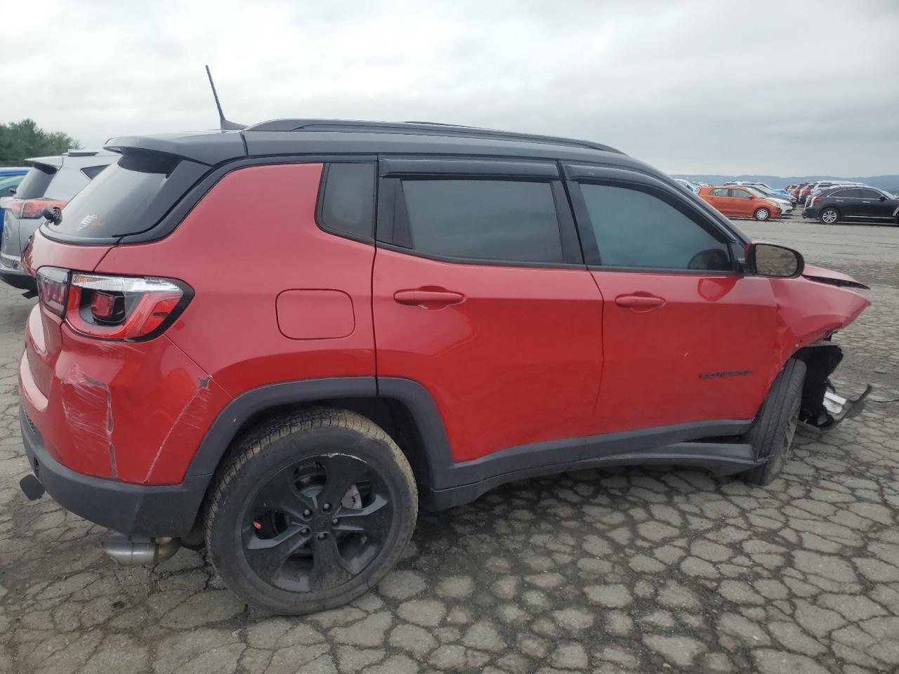 2019 Jeep Compass Latitude - Image 3