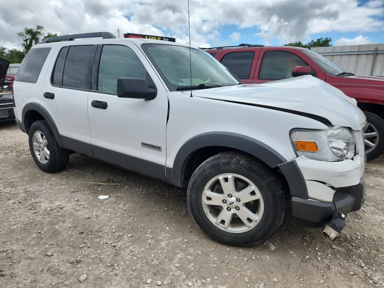 2006 Ford Explorer Xlt - Image 4