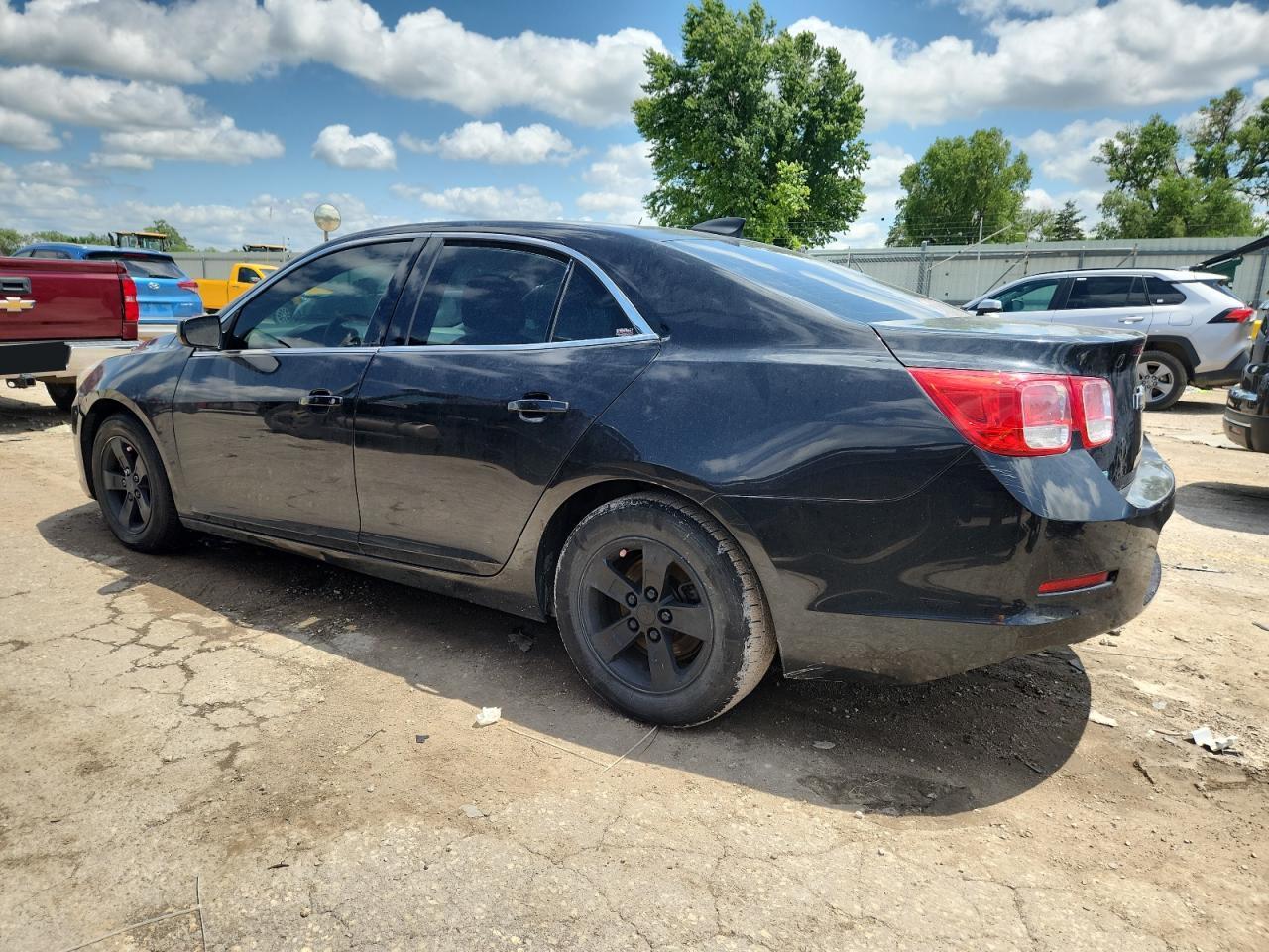 2015 Chevrolet Malibu Ls - Image 2