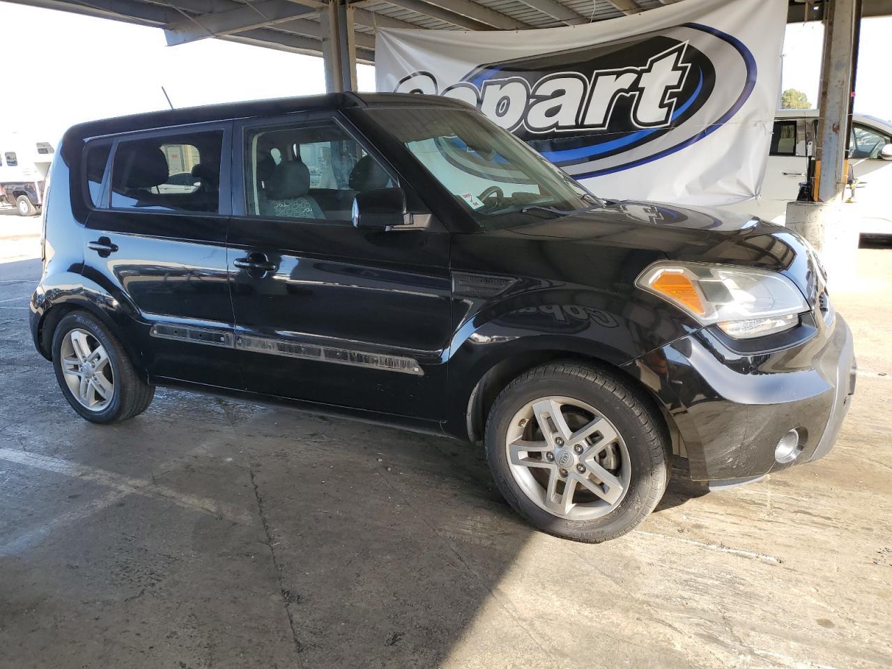 2011 Kia Soul + - Image 4