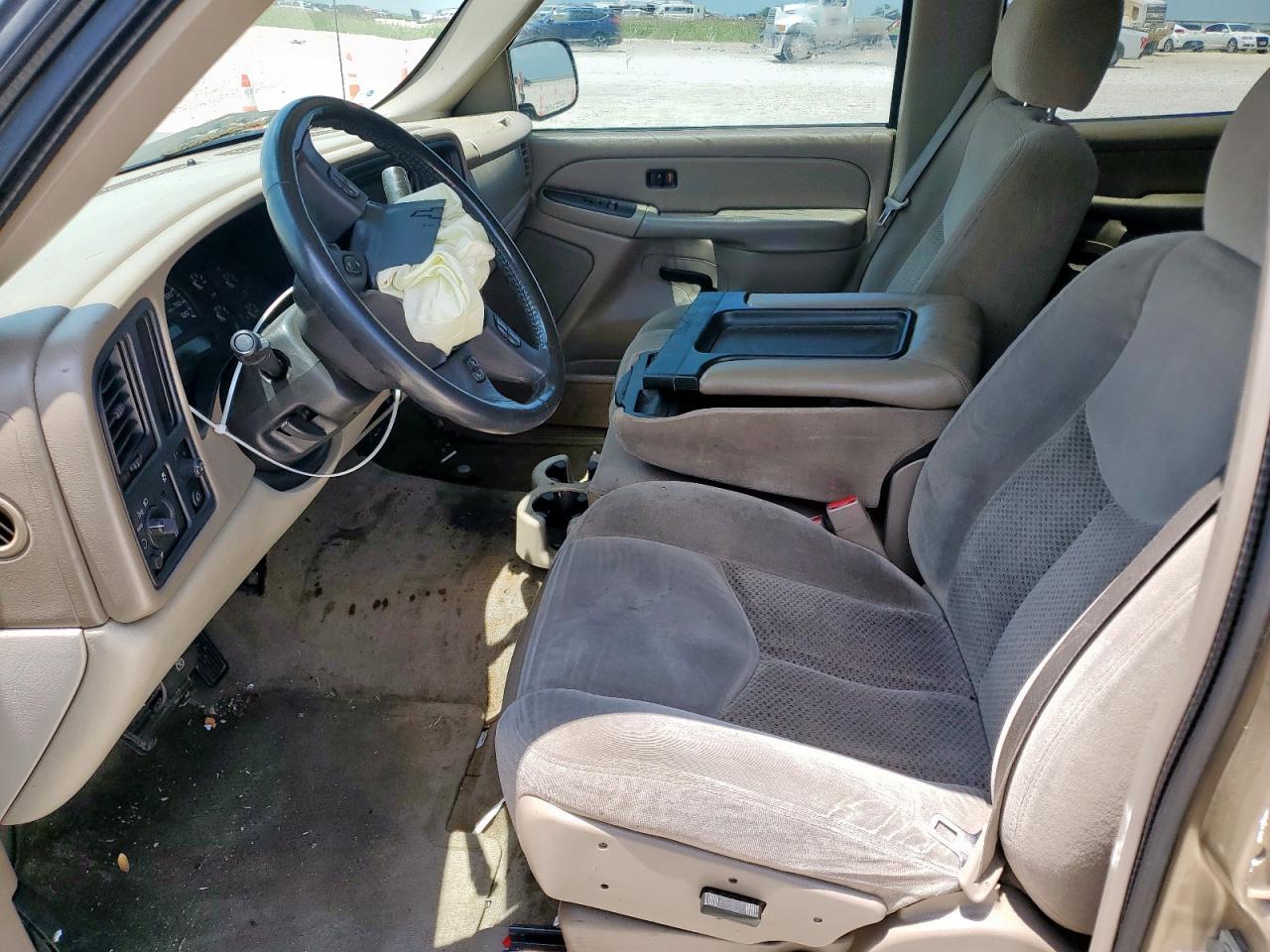 2005 Chevrolet Tahoe C1500 - Image 7