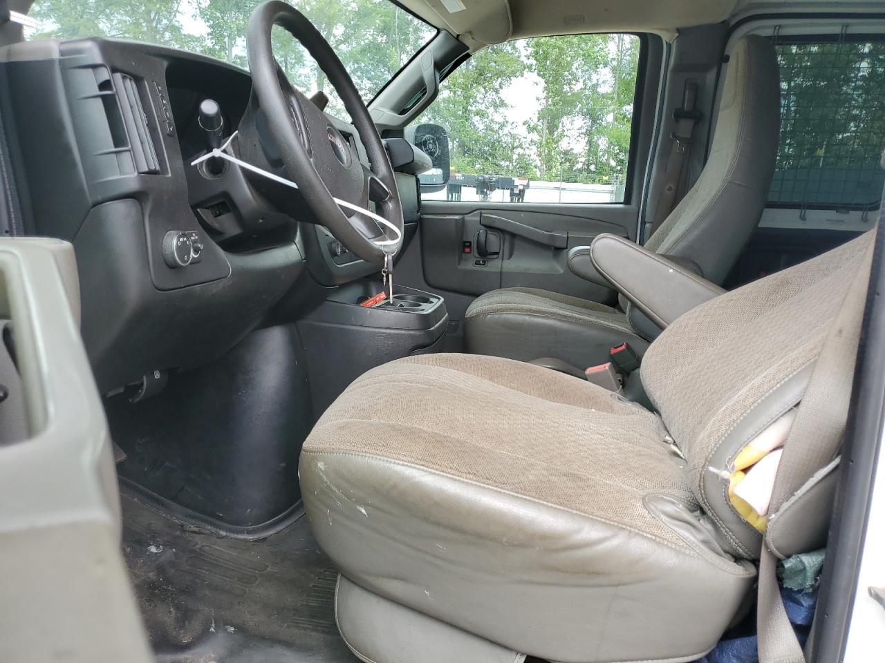 2016 GMC Savana G2500 - Image 7