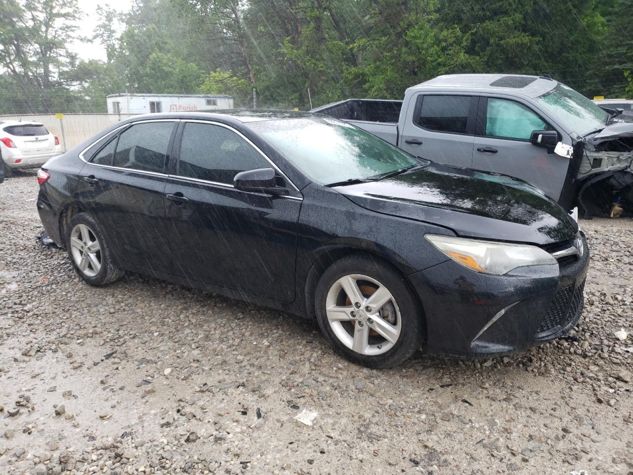 2015 Toyota Camry Le - Image 4