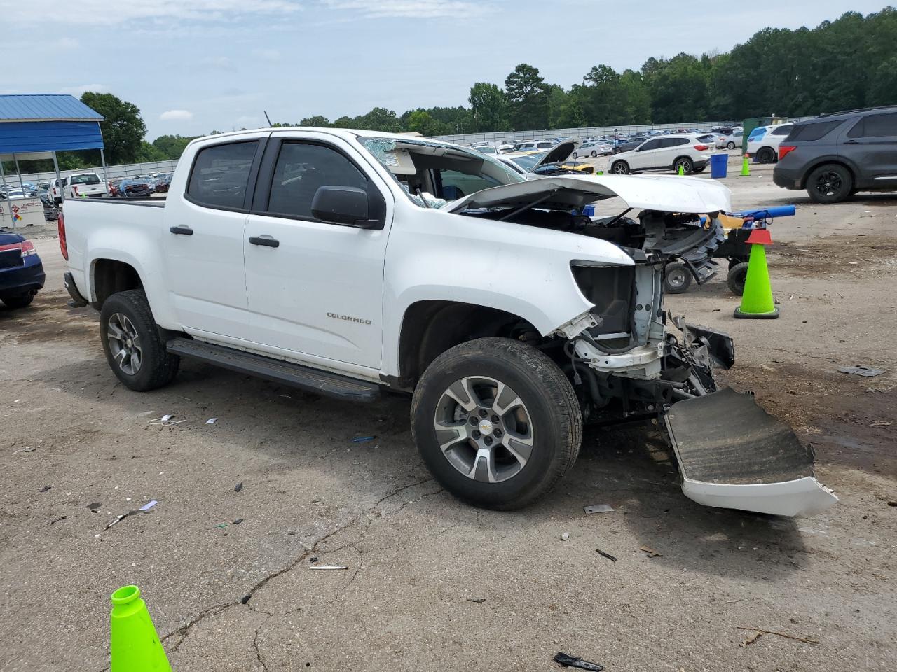 2022 Chevrolet Colorado - Image 4