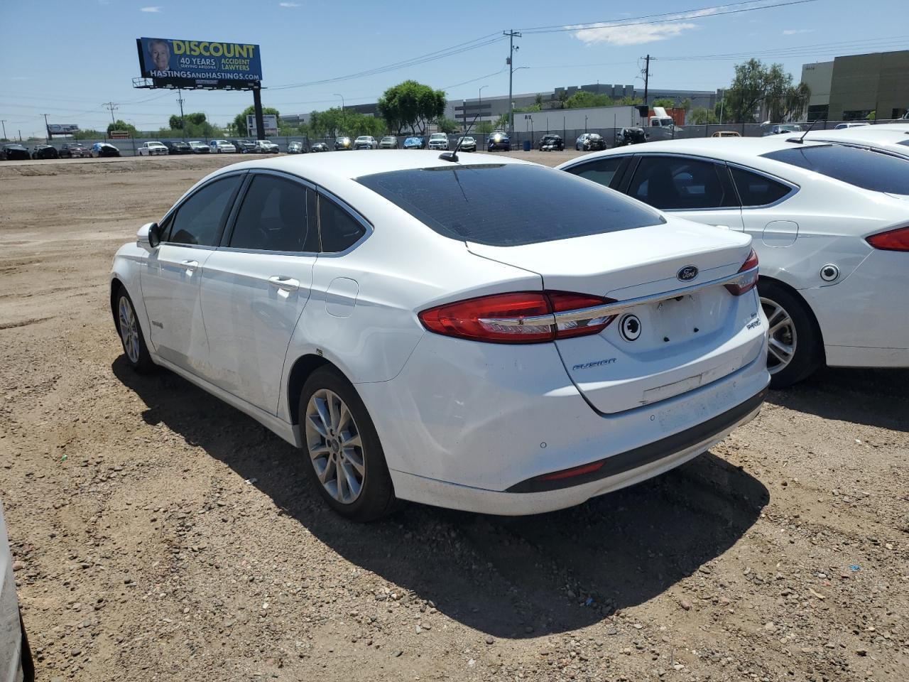 2017 Ford Fusion Se Hybrid - Image 2