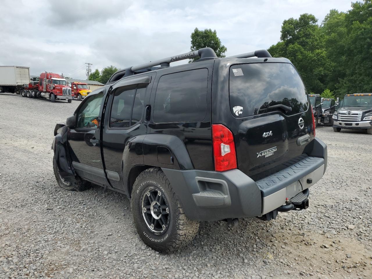 2014 Nissan Xterra X - Фото 2