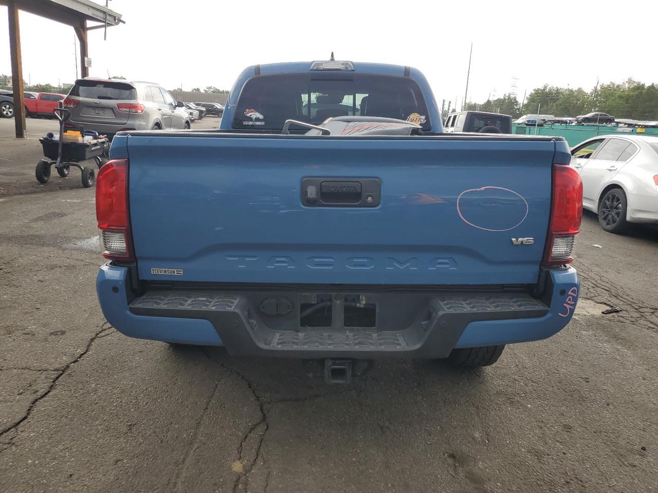 2019 Toyota Tacoma Double Cab - Image 6