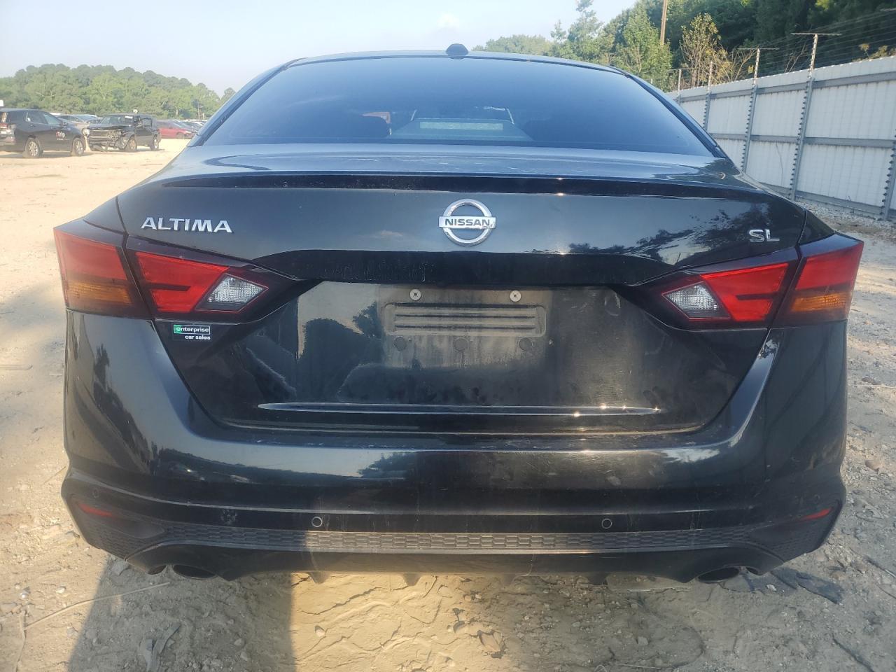 2019 Nissan Altima Sl - Image 6