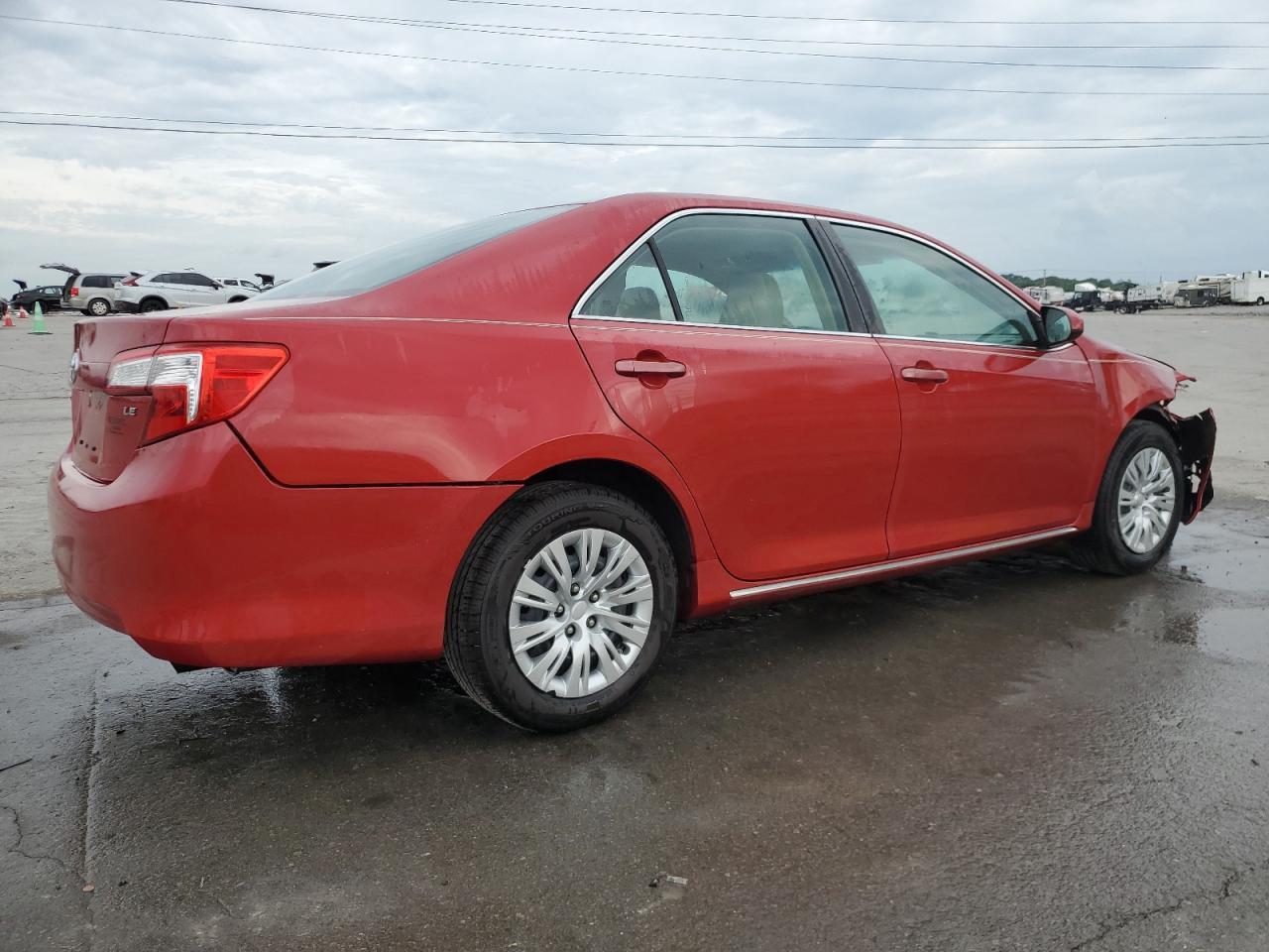 2012 Toyota Camry Base - Фото 3