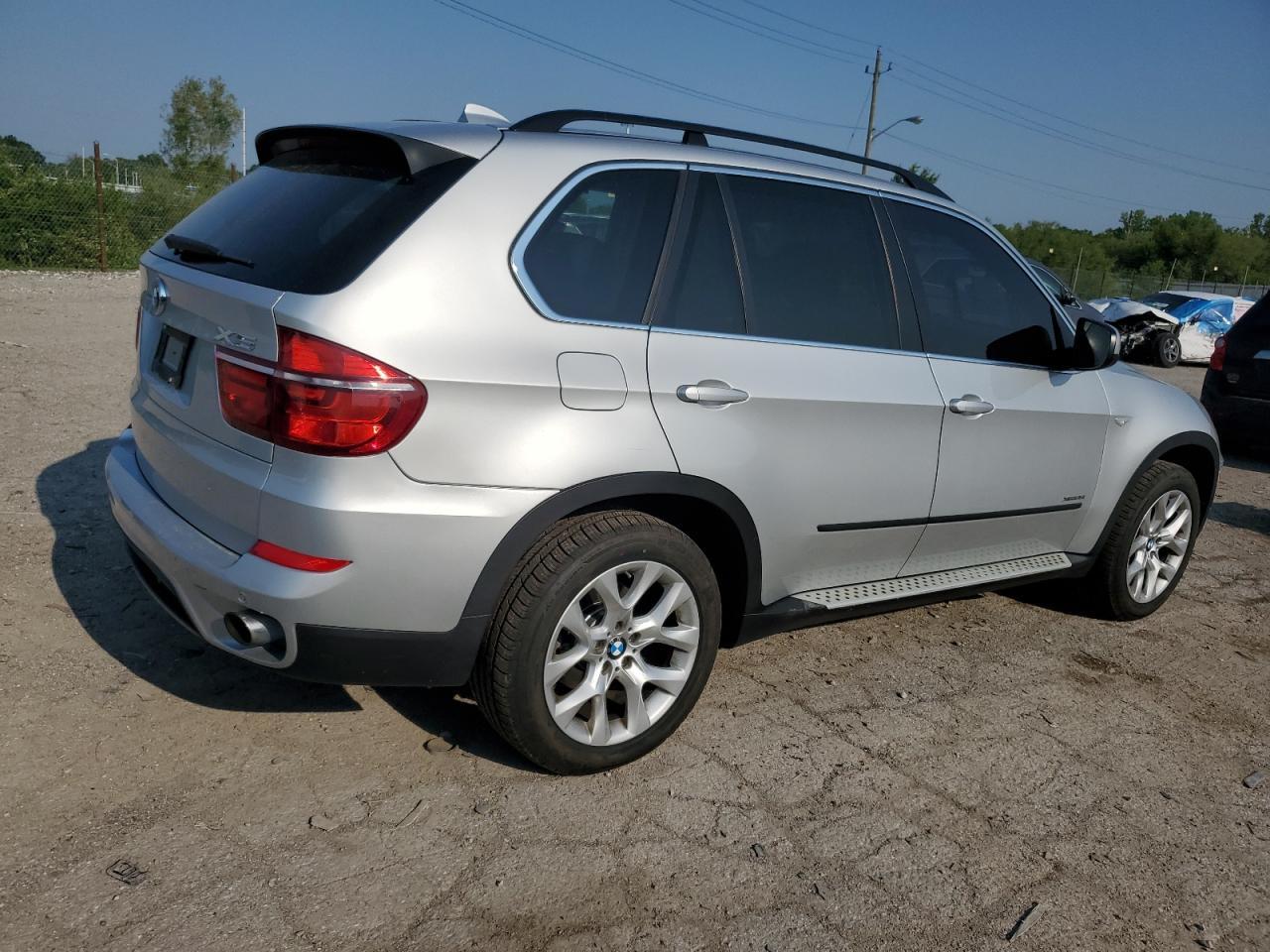 2013 BMW X5 xDrive35I - Image 3
