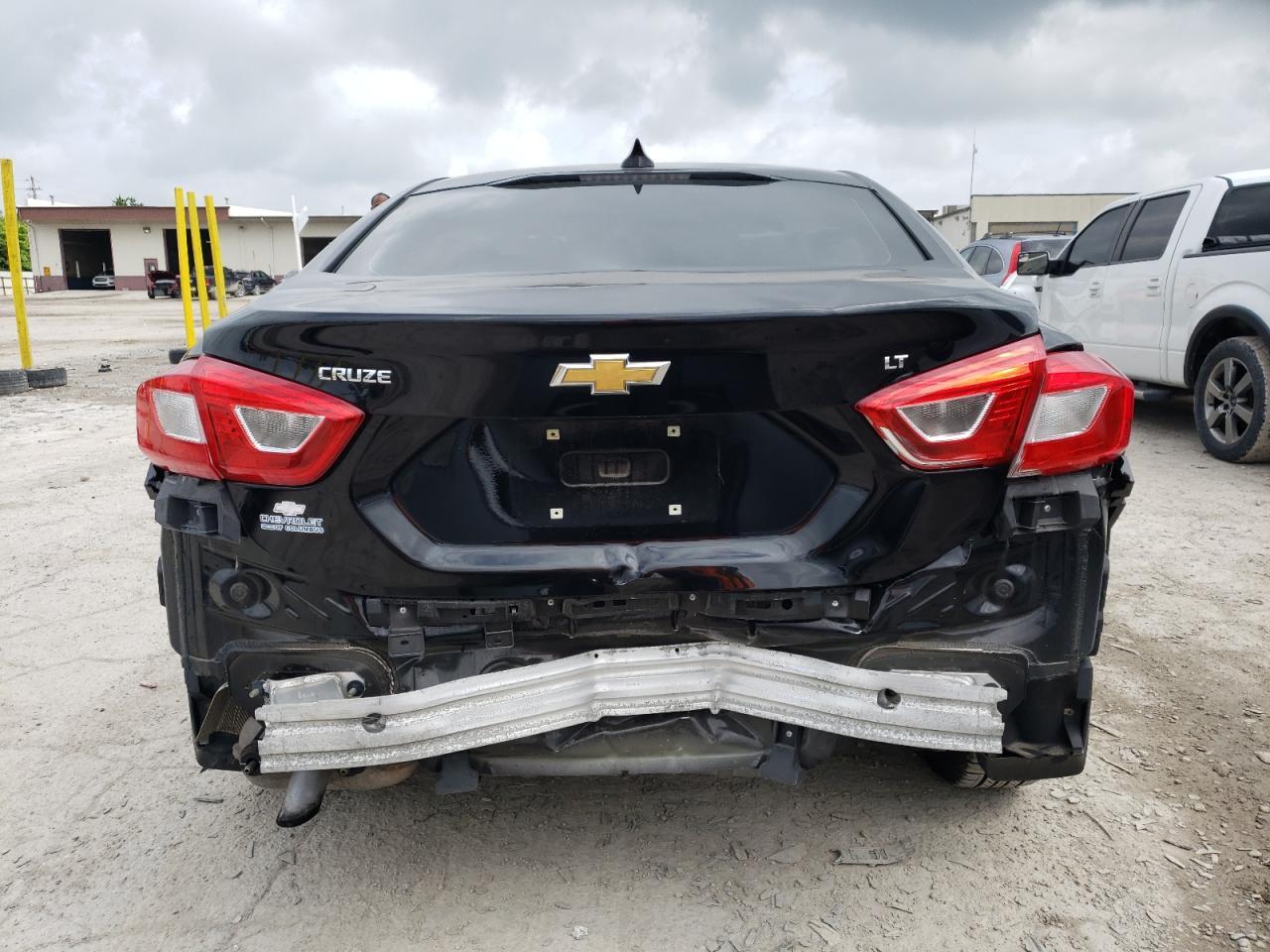 2017 Chevrolet Cruze Lt - Фото 6