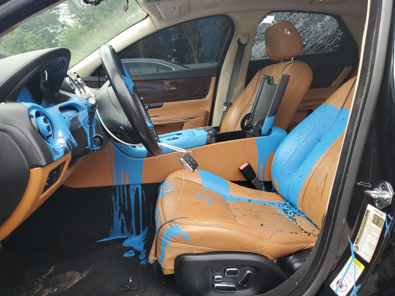 2011 Jaguar Xj - Image 7