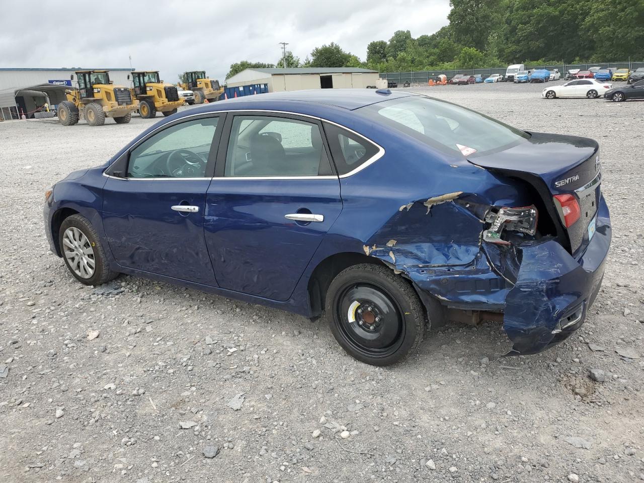 2017 Nissan Sentra S - Фото 2