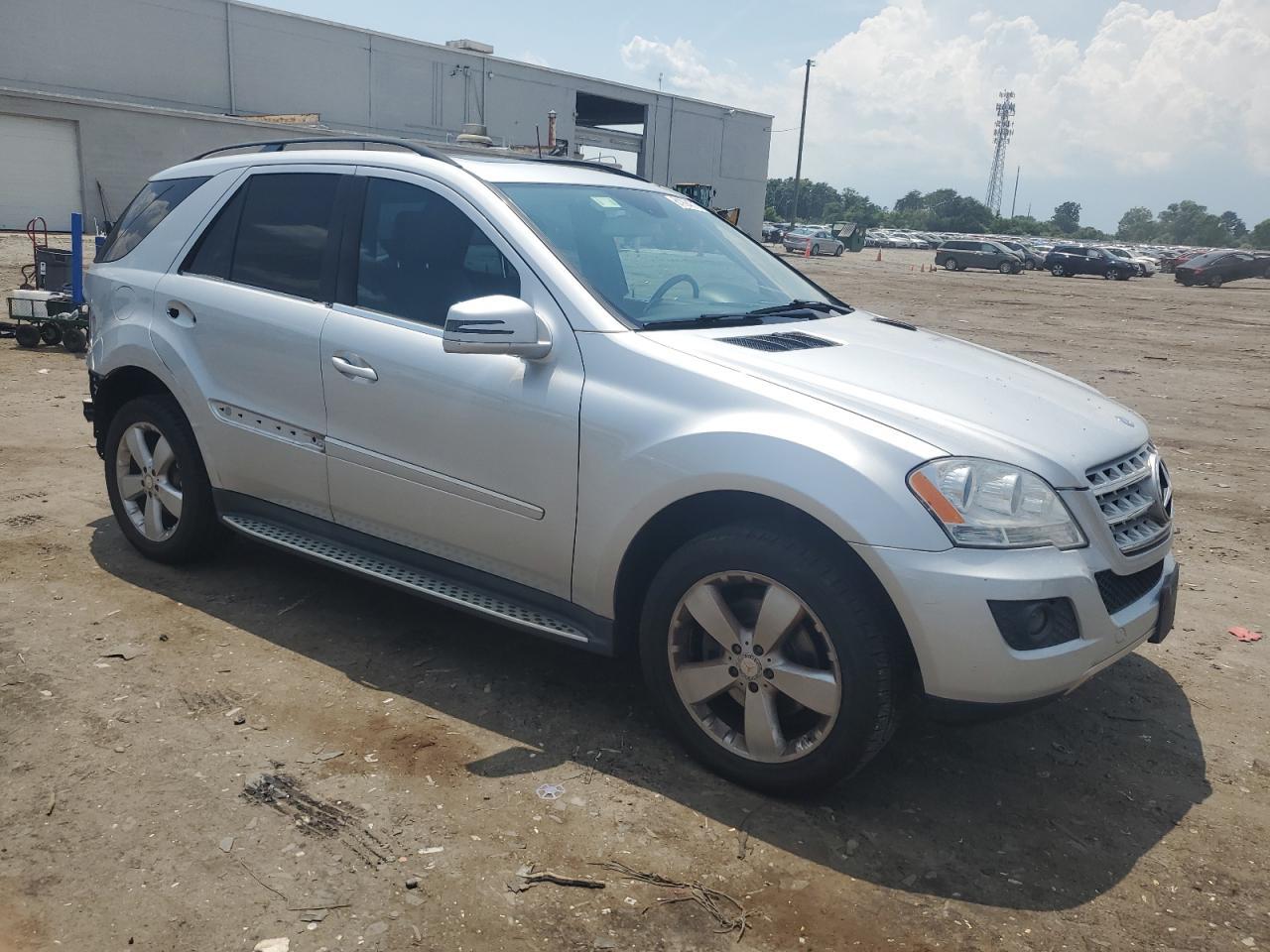 2011 Mercedes-Benz Ml 350 4Matic - Image 4