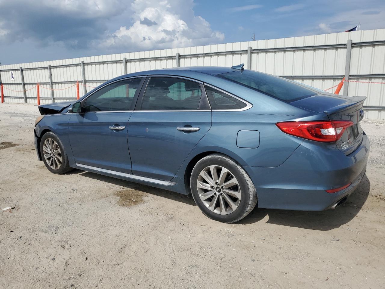 2016 Hyundai Sonata Sport - Фото 2