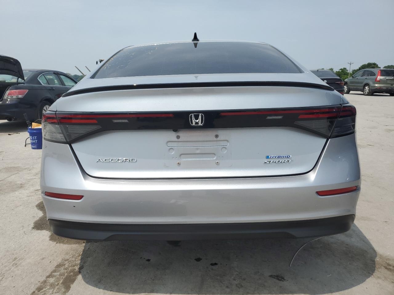 2024 Honda Accord Hybrid Sport - Image 6