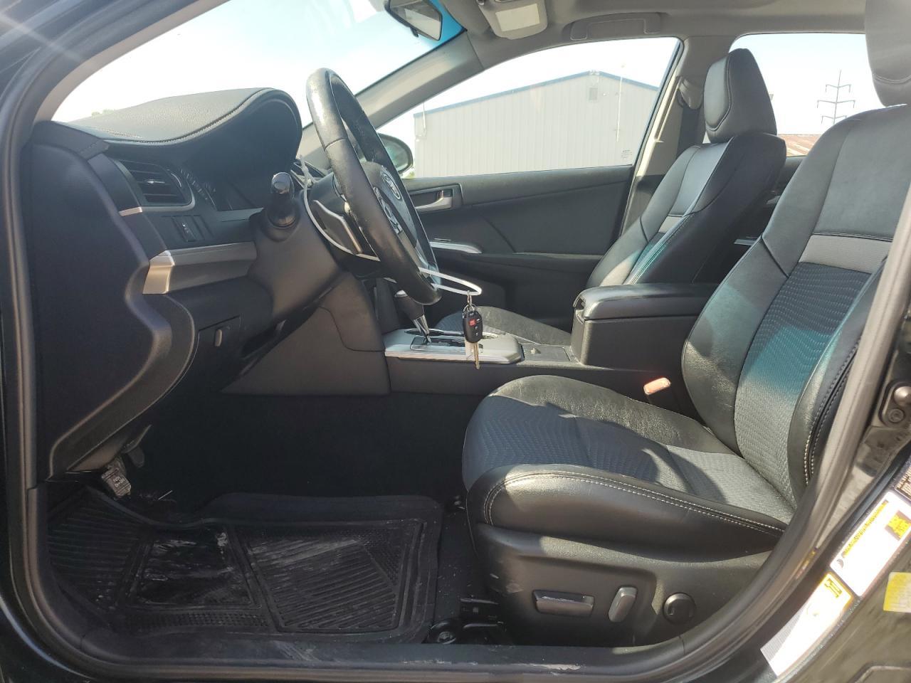 2014 Toyota Camry L - Фото 7