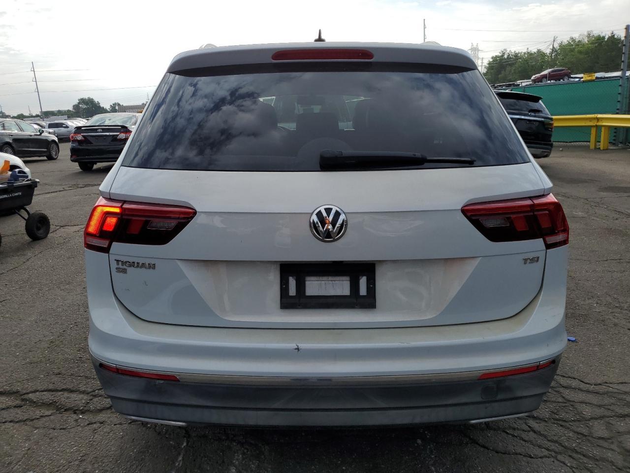 2018 Volkswagen Tiguan Se - Фото 6